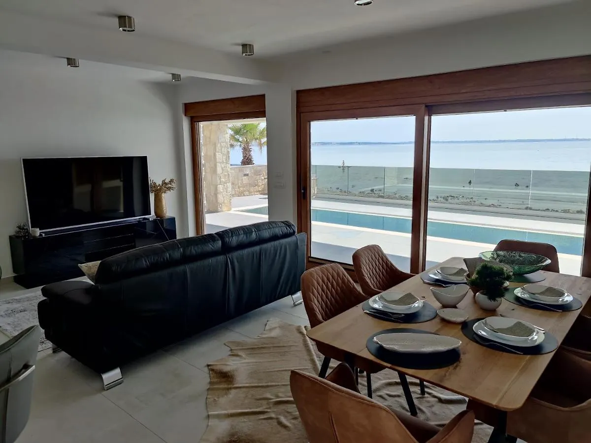 Best Villa Vir